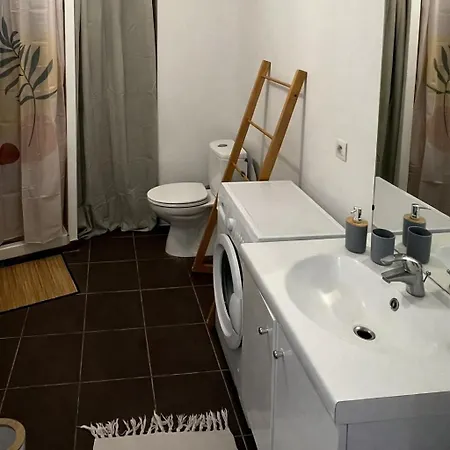 Vaste 3 Personnes Avec Balcon Et Parking Appartamento *