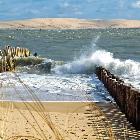 Vaste 3 Personnes Avec Balcon Et Parking Daire