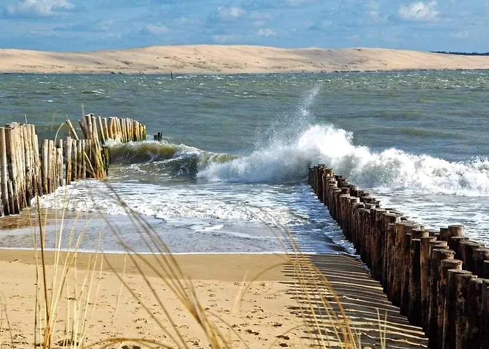 Vaste 3 Personnes Avec Balcon Et Parking דירה