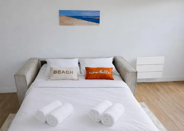 Vaste 3 Personnes Avec Balcon Et Parking דירה לה-טסט-דה-בוש